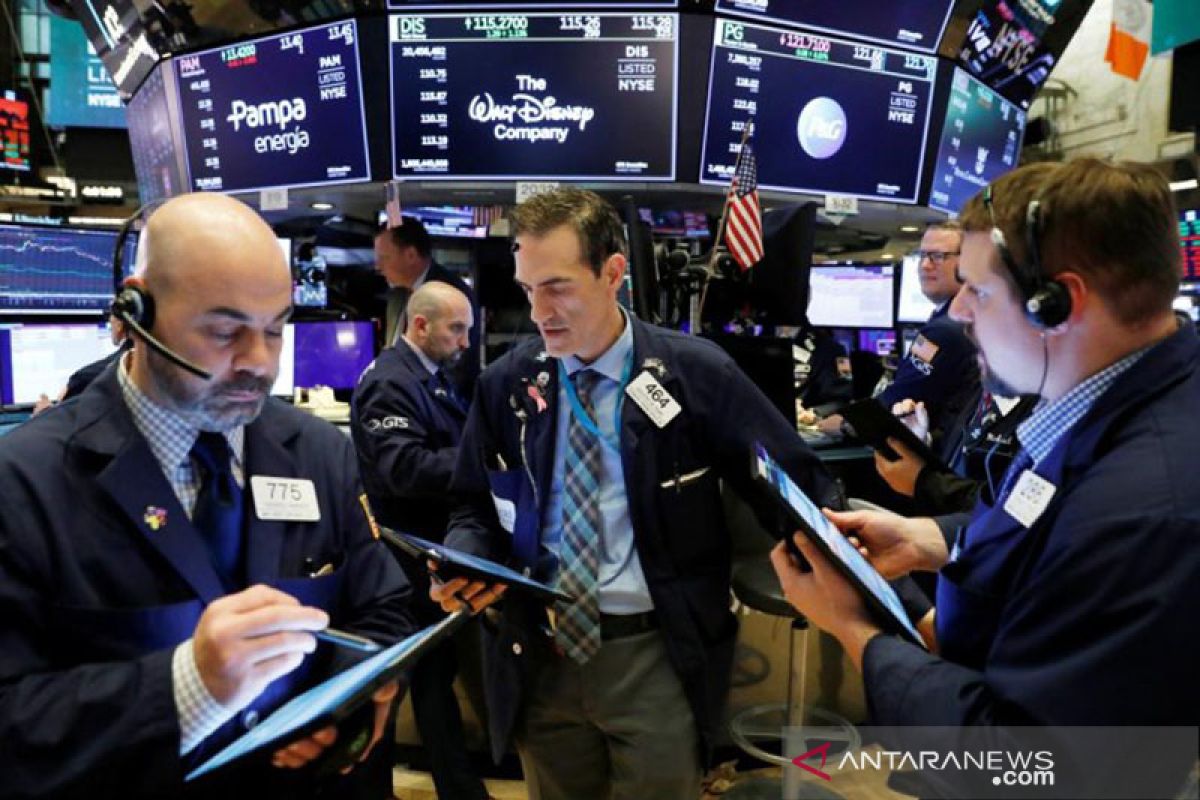 Wall Street menguat, Indeks Dow Jones hanya naik 60 poin