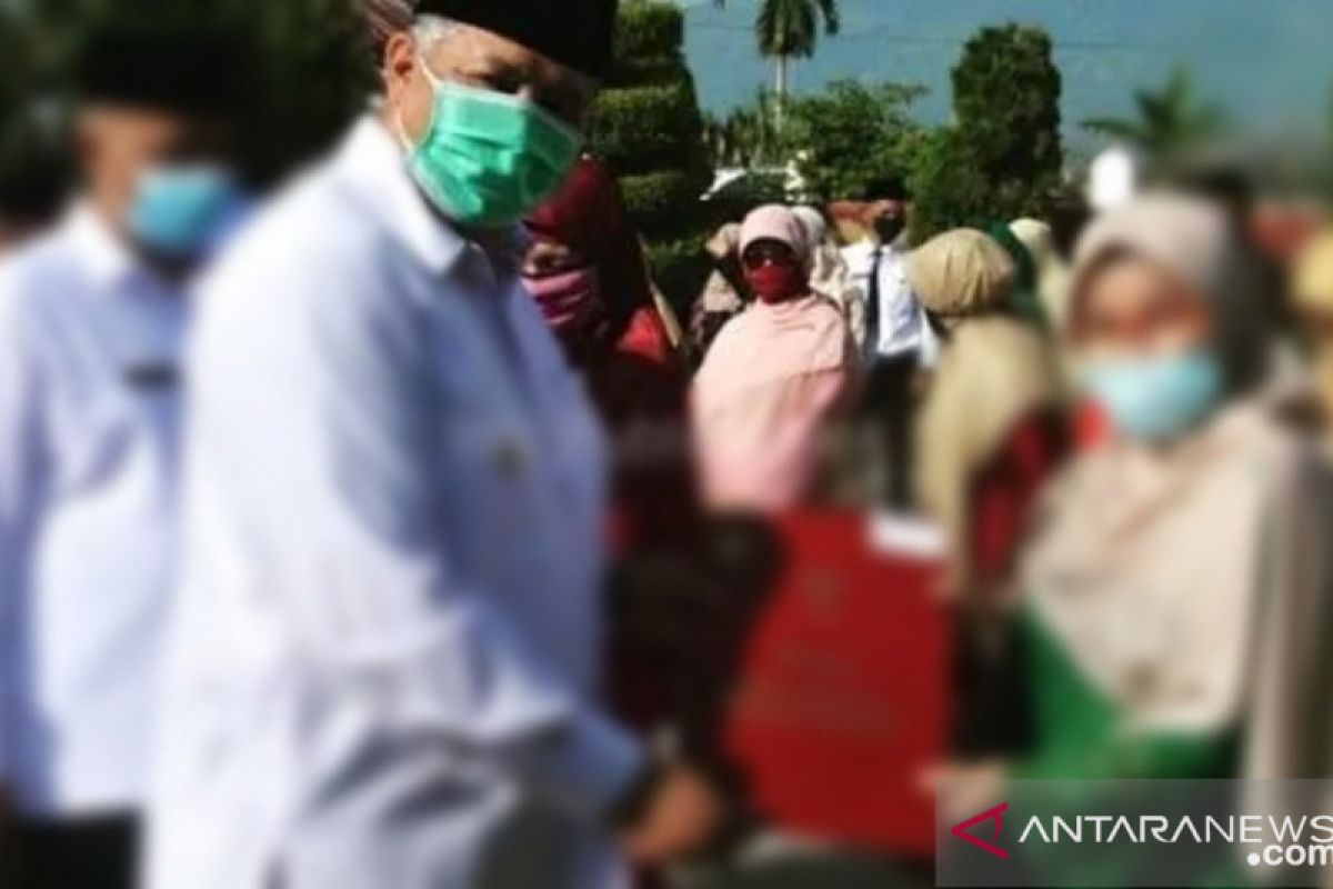 36 ASN Kemenag Kota Solok terima satyalencana karya satya