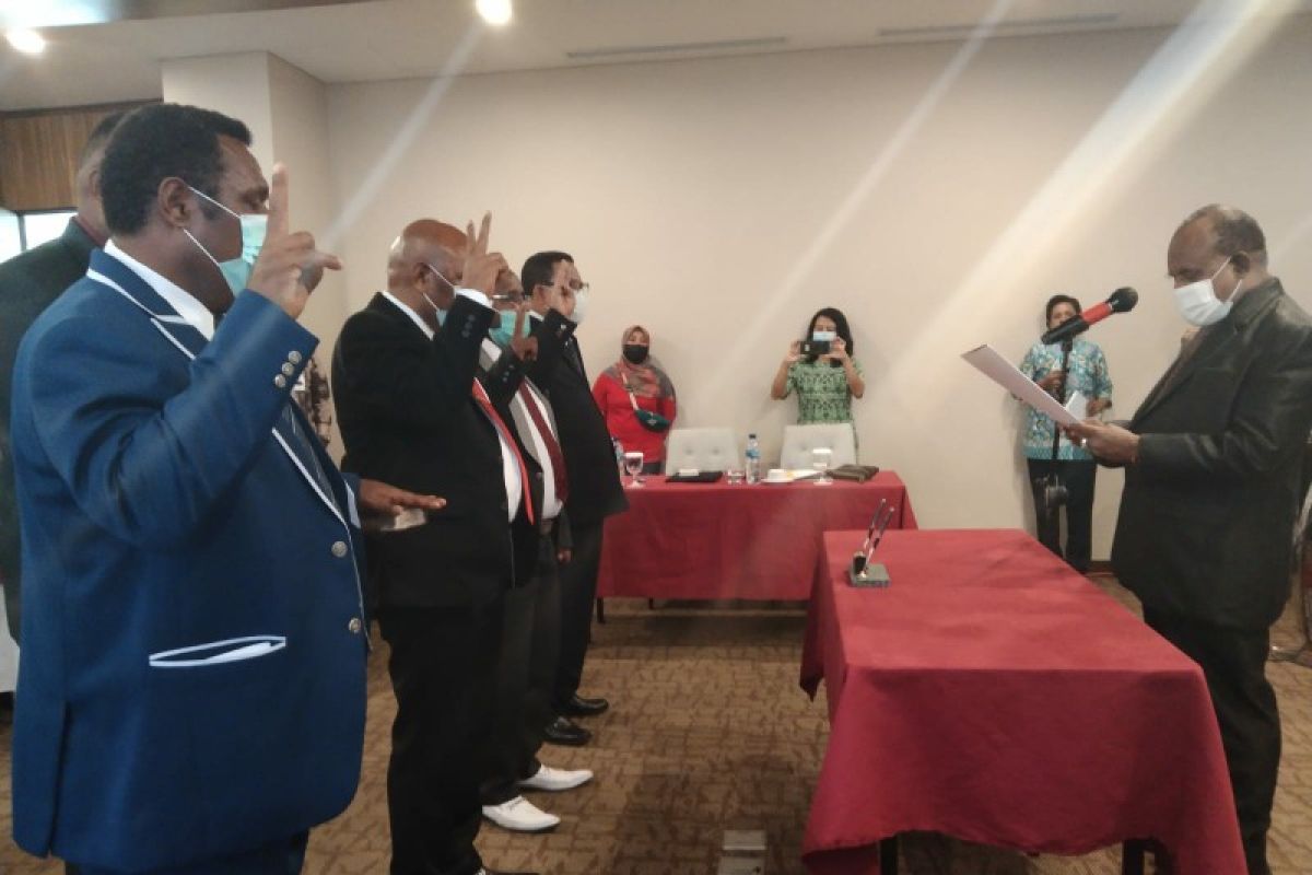 Pemprov Papua harap direksi baru PD Irian Bhakti tingkatkan layanan