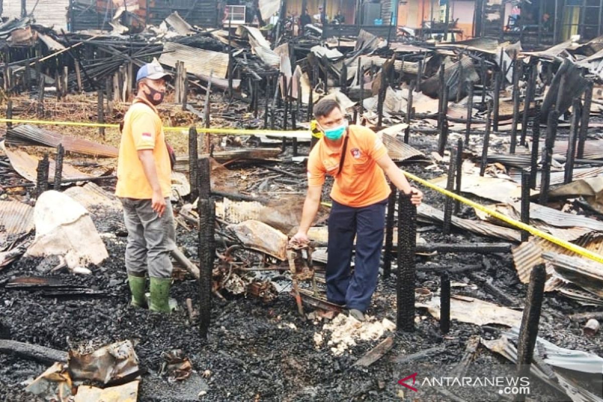 Polisi selidiki penyebab terbakarnya belasan rumah di Palangka Raya