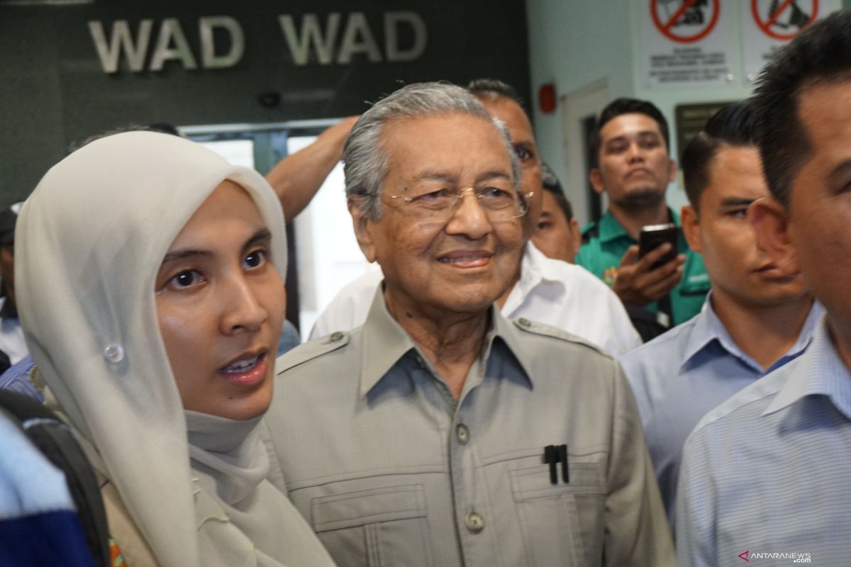 Kemendagri Malaysia tolak partai bentukan Mahathir