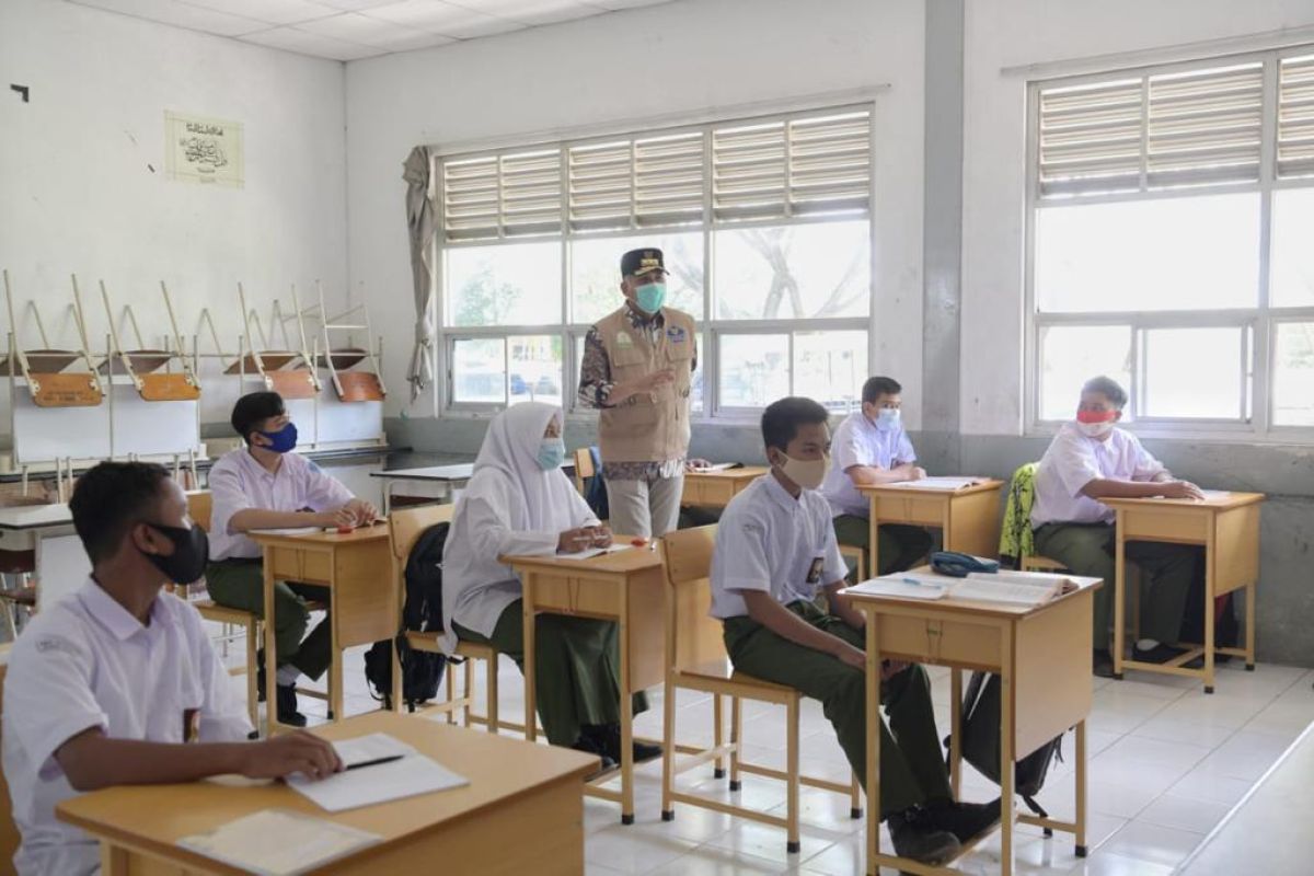 Gubernur Aceh tinjau belajar tatap muka di Sekolah