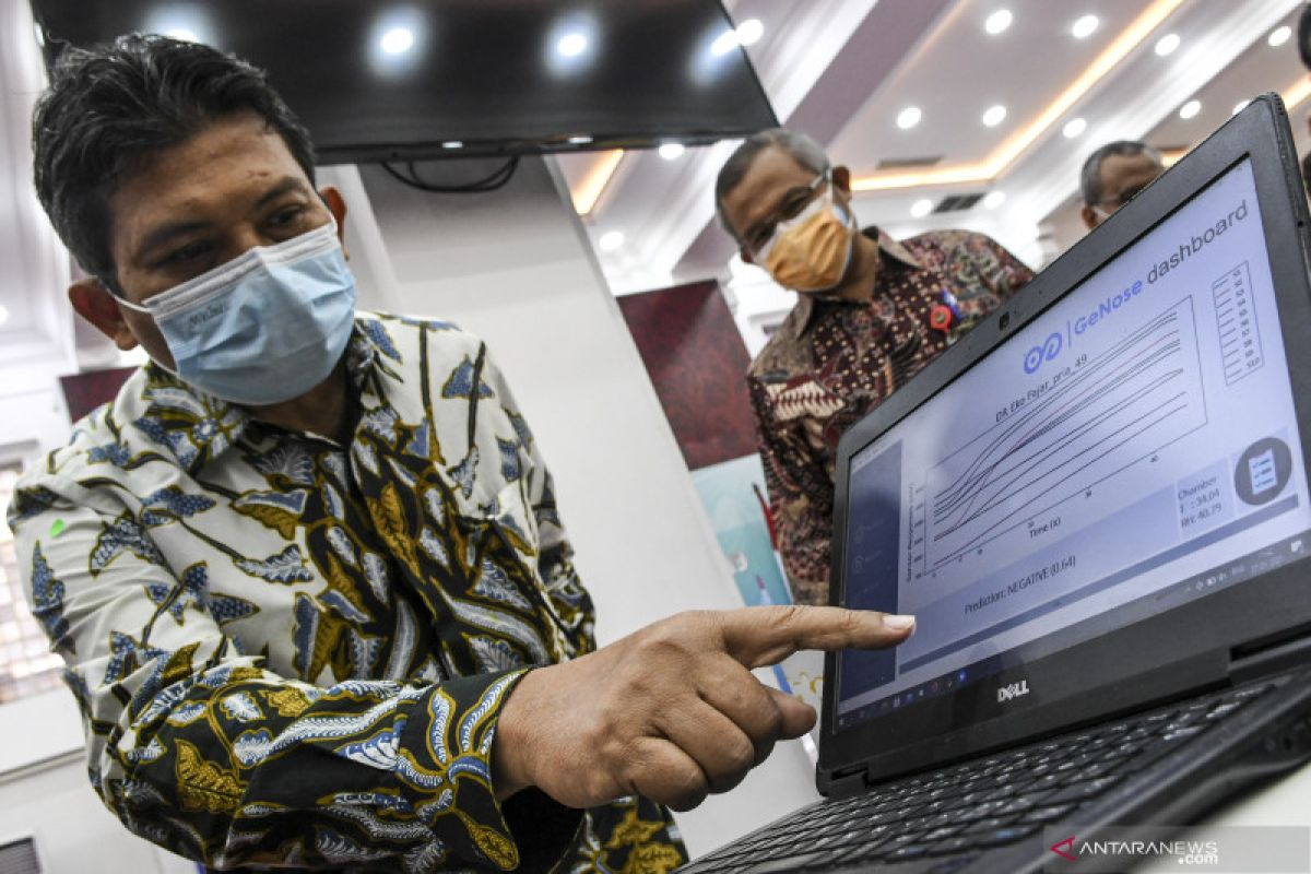 Kemristek dorong peneliti buat alat skrining COVID-19 murah dan nyaman