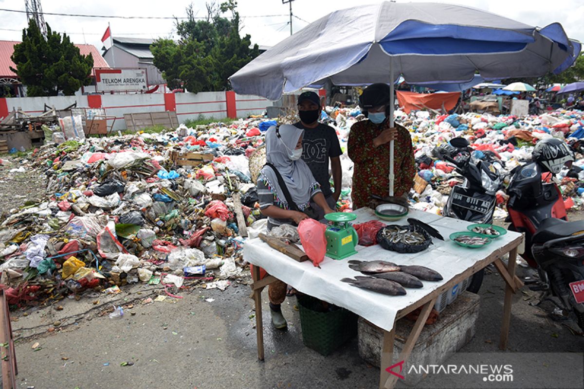 Wako Pekanbaru minta sampah selesai akhir Januari