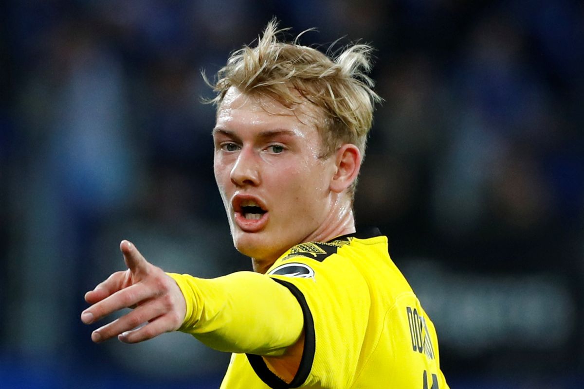 Dortmund membantah rumor Julian Brandt akan gabung Arsenal