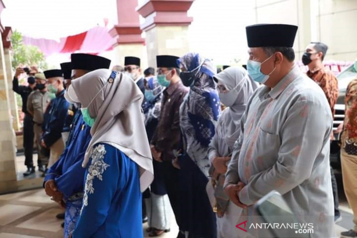 Wali Kota Solok hadiri peringatan HUT Kabupaten Dharmasraya yang ke-17