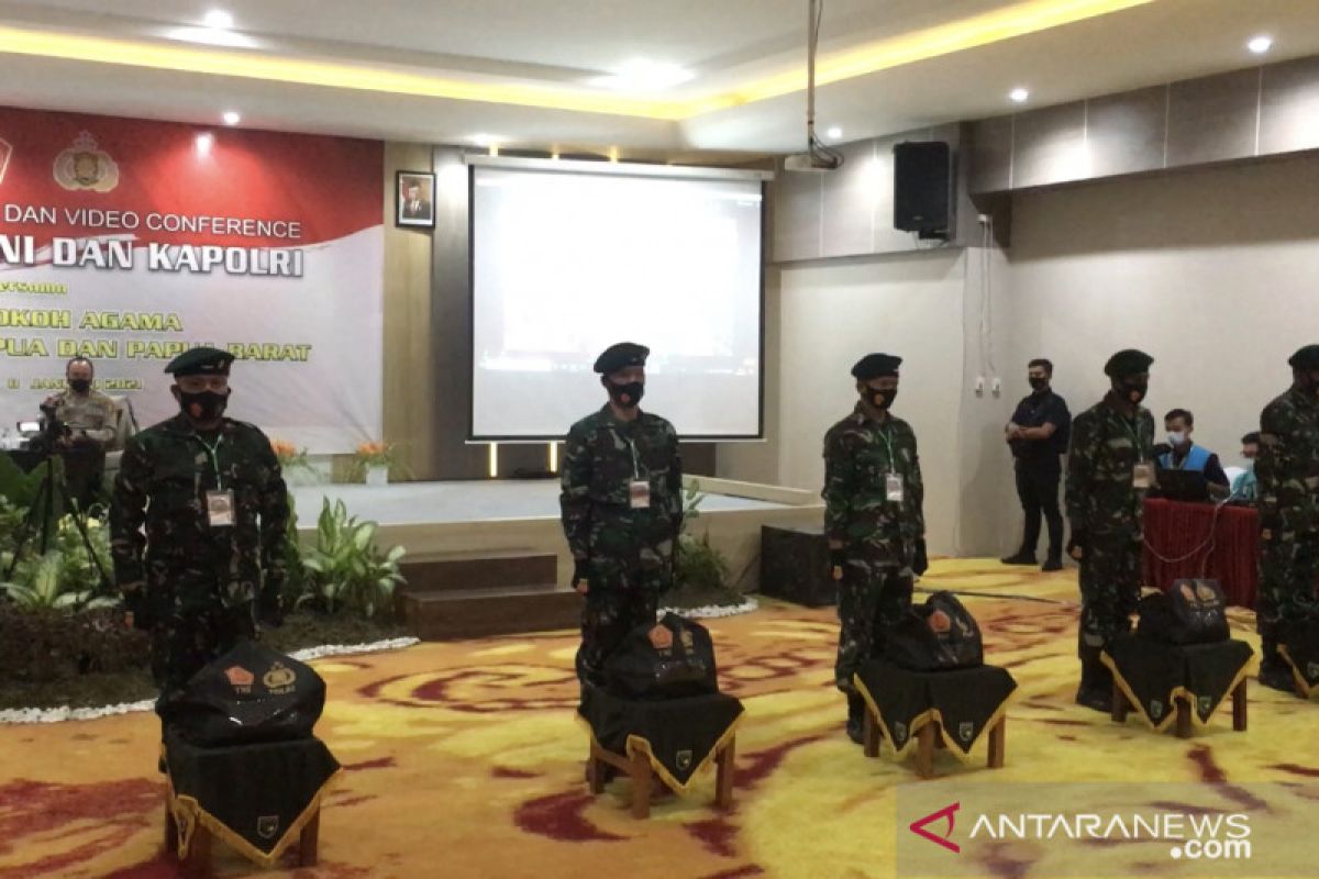 Panglima TNI lakukan konferensi video dengan tokoh agama Papua dan Papua Barat