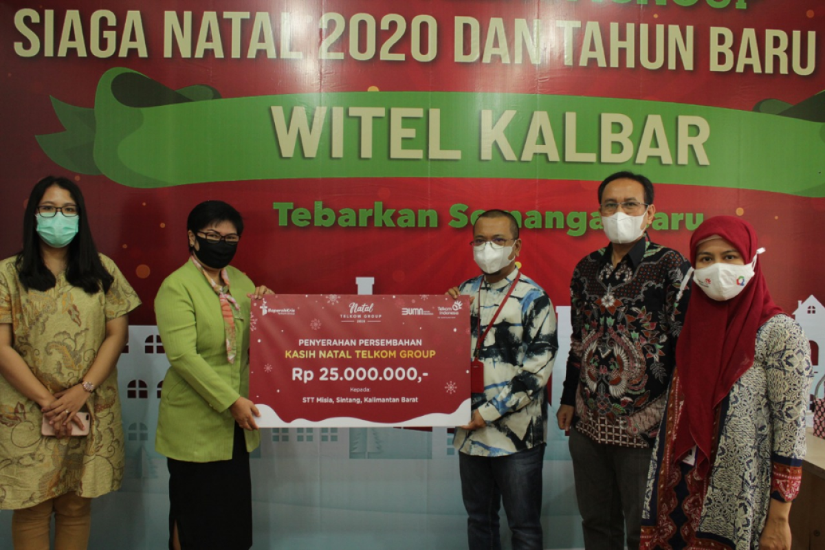 Telkom Kalbar salurkan bantuan CSR untuk Yayasan STT MISIA Sintang