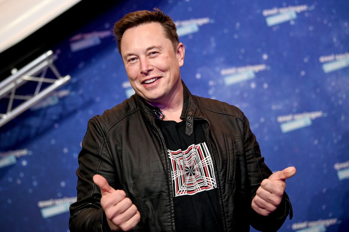 Elon Musk,  pendiri SpaceX dan Tesla  jadi orang terkaya di dunia