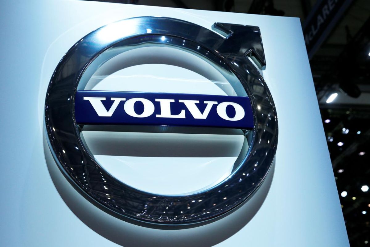 Penjualan Volvo meningkat pada akhir 2020