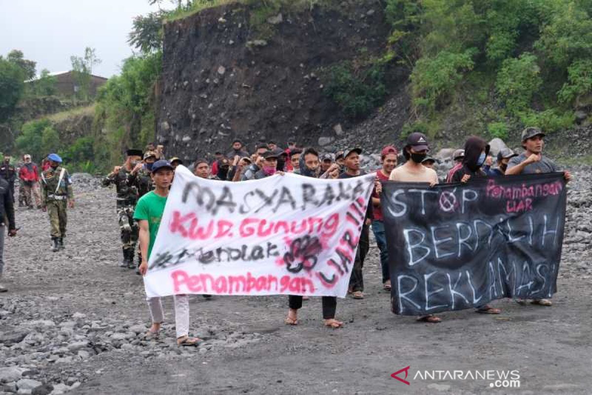 Warga Kledung Temanggung tolak penambangan liar