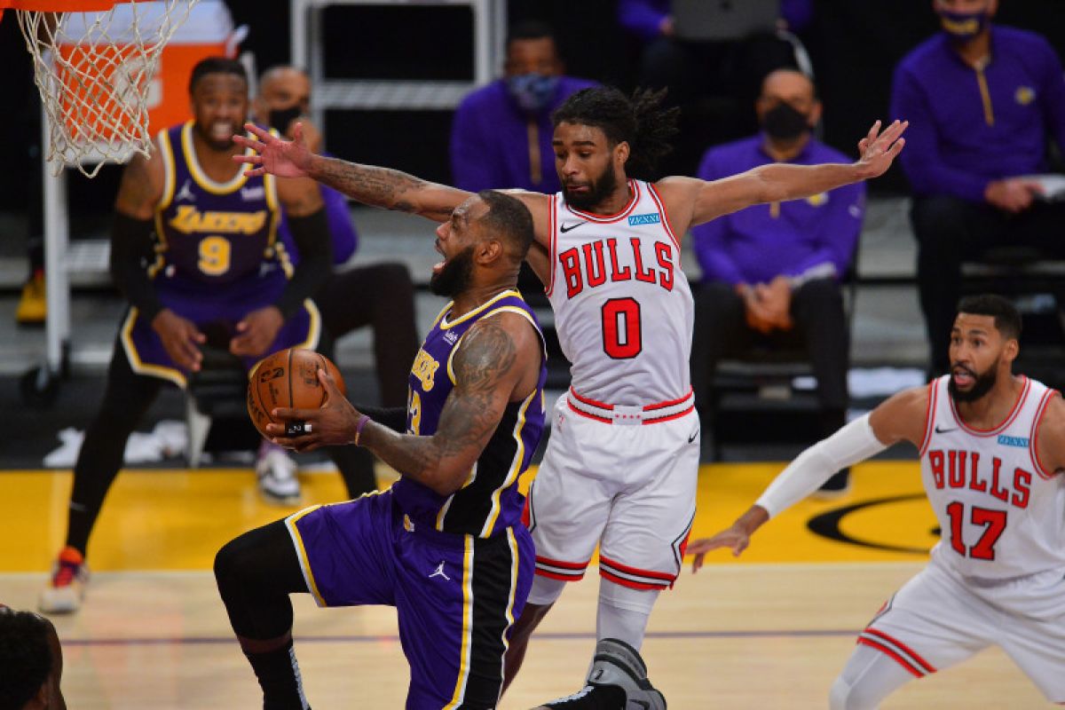 Lakers hampir tergelincir saat jamu Bulls di laga NBA