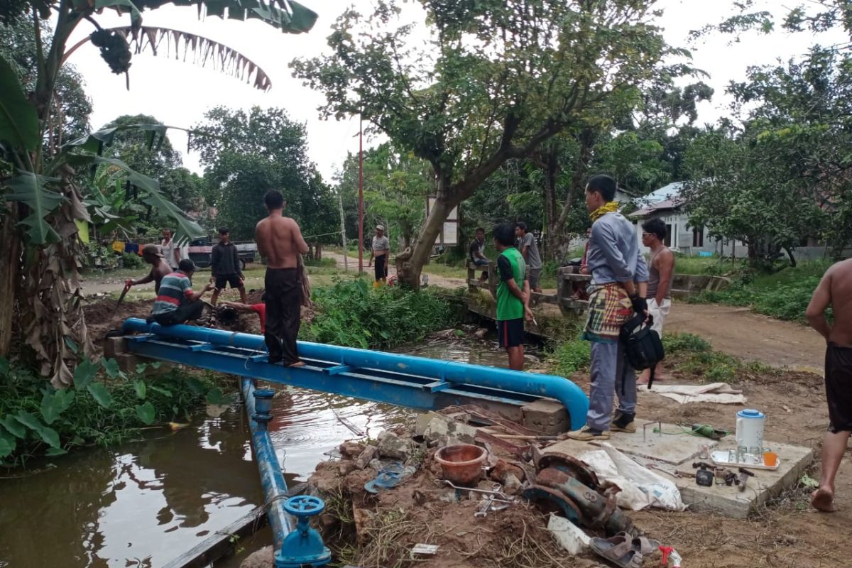 Dinas PUPR Kayong Utara pastikan target bupati pasokan air bersih terwujud