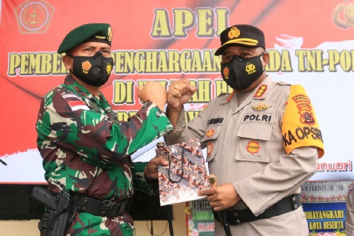 36 Personel TNI-Polri mendapat penghargaan dari Kapolresta Jayapura Kota