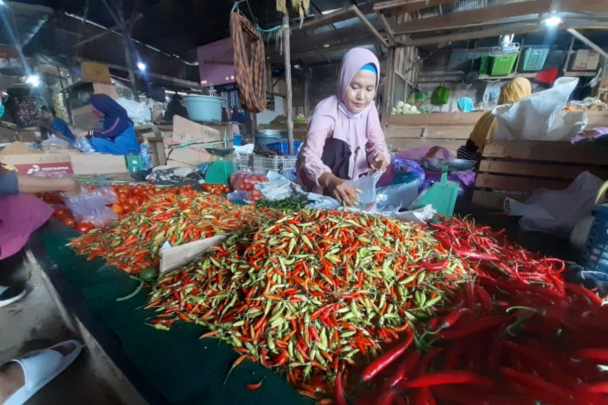 Harga cabai rawit di Tanjung Pandan naik Rp10 ribu per kilogram