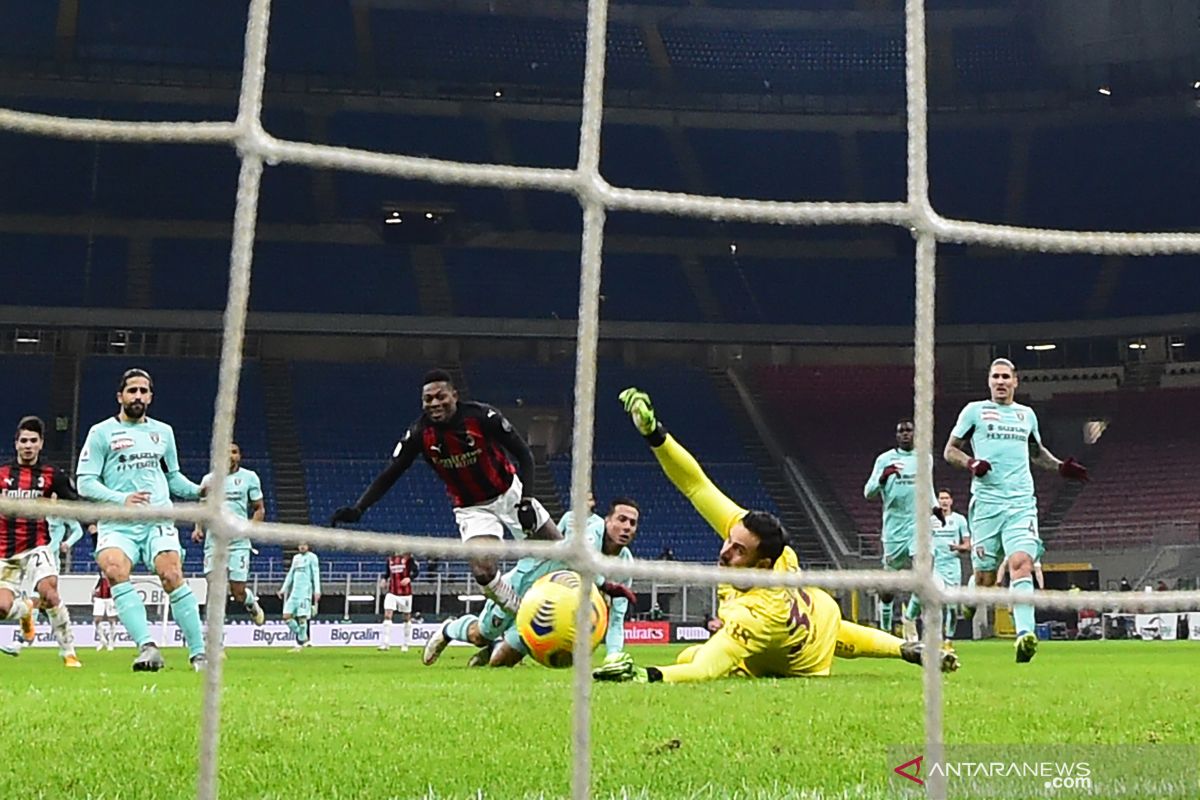 AC Milan pukul Torino 2-0, tetap di puncak