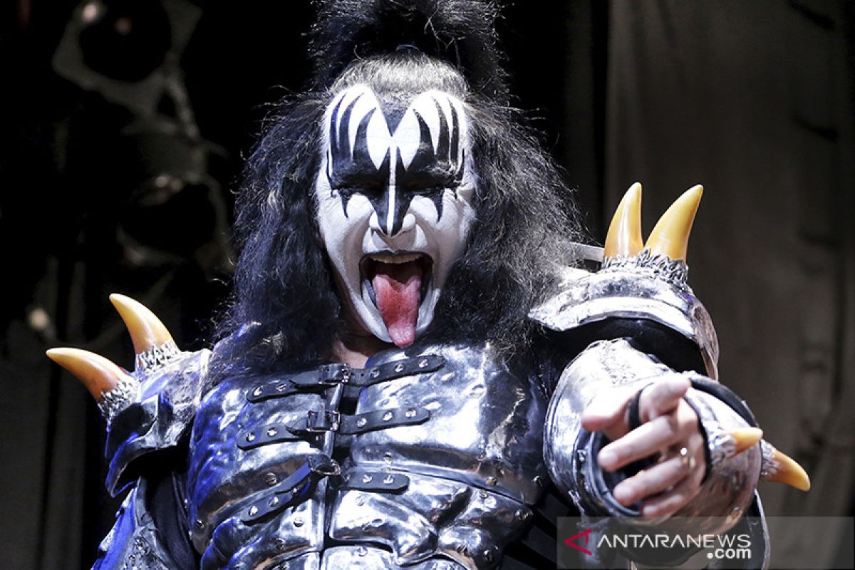 Gene Simmons "Kiss" umumkan kolaborasi dengan Gibson