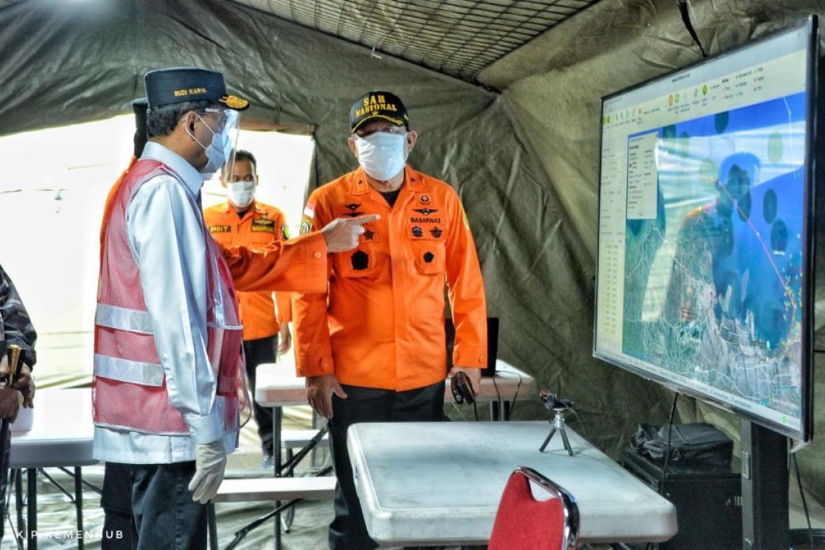 Menhub Budi Karya Sumadi tinjau lokasi ditemukannya serpihan SJ 182