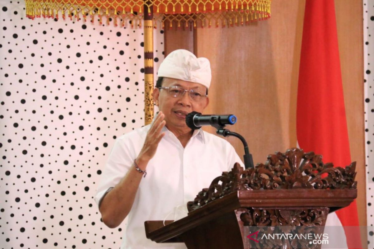 Gubernur bangga aksara Bali bisa sejajar aksara lain yang mendunia