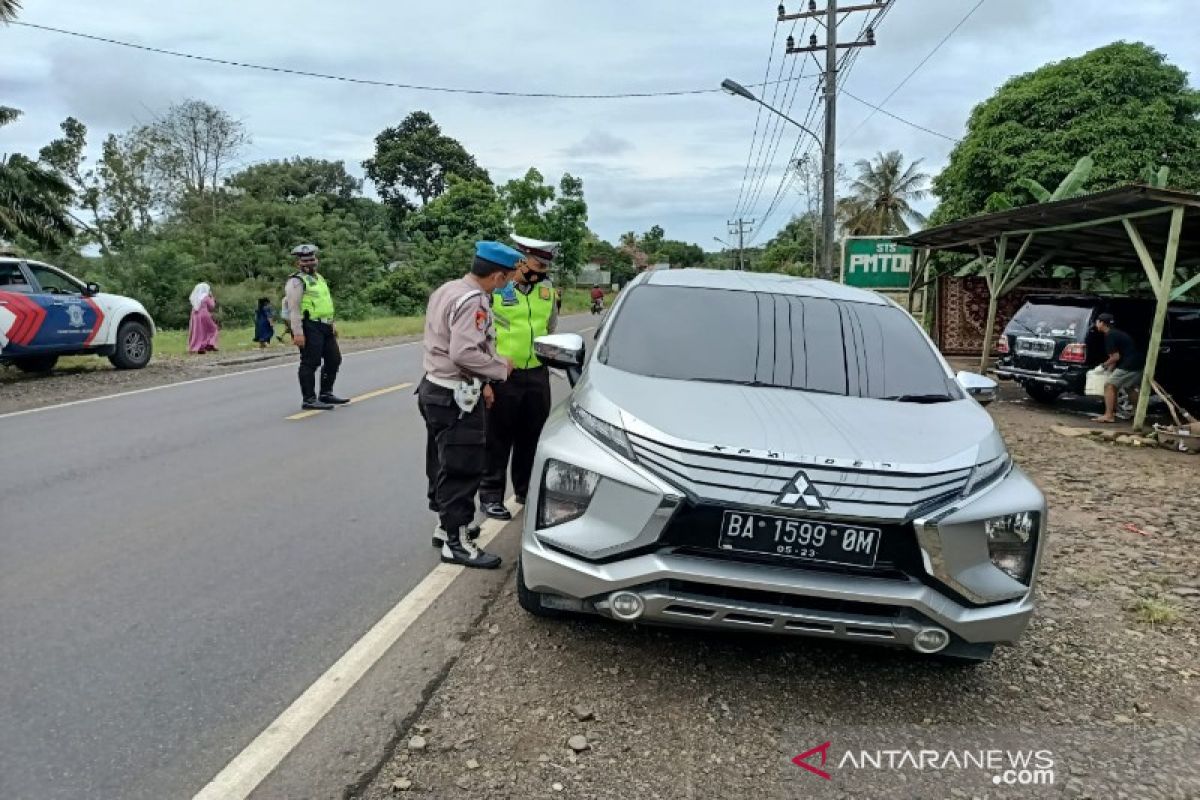 Ratusan pelanggar prokes di wilayah  hukum Polres Tapsel diberi teguran