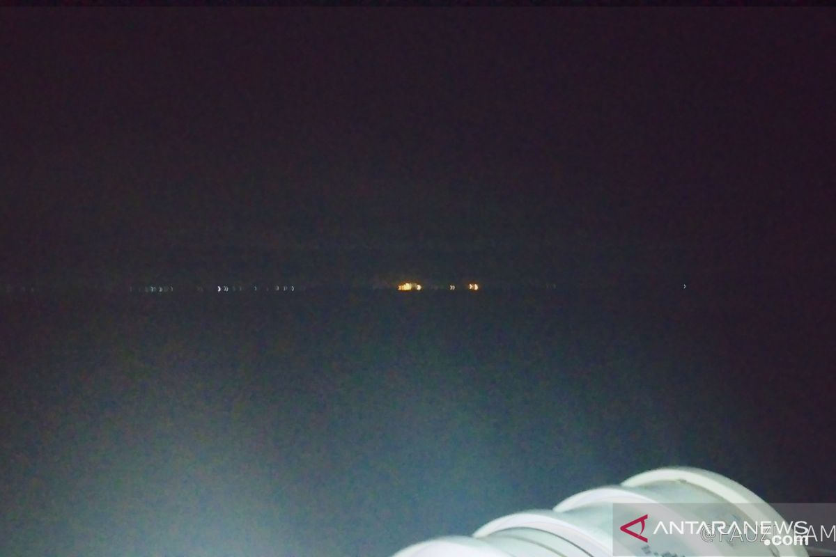 KRI Teluk Gilimanuk-531 dinihari tiba di perairan Pulau Lancang
