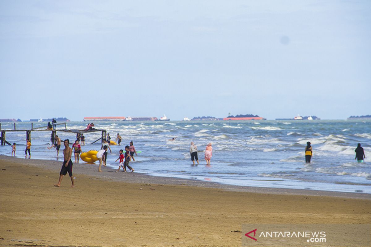 Daya Tarik Wisata Pantai Angsana