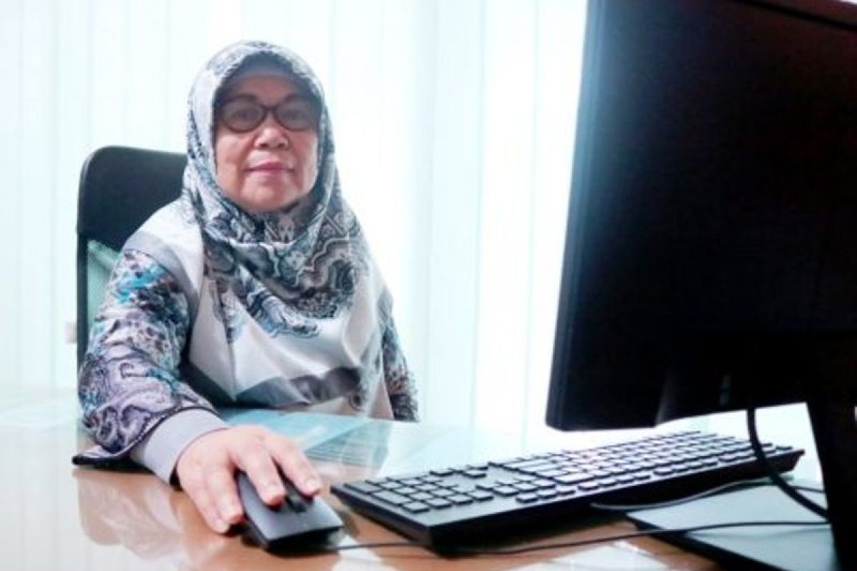 Prof Dr Nazurty  jadi guru besar Universitas Jambi