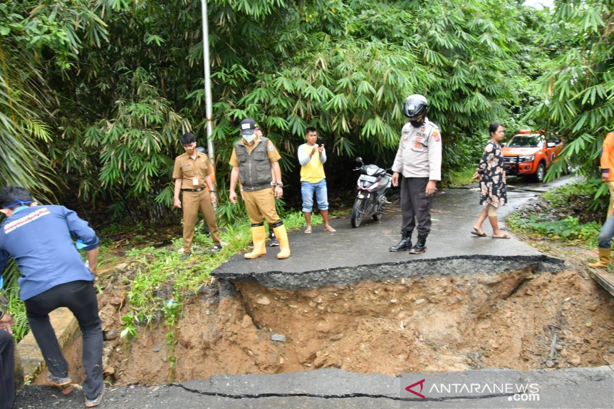 Pemkab HSS segera tangani kerusakan infrastruktur, bantu warga terdampak bencana