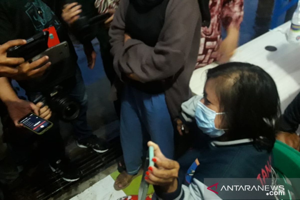 Ibunda korban Dinda Amelia terus tunggu informasi perkembangan Sriwijaya-Air