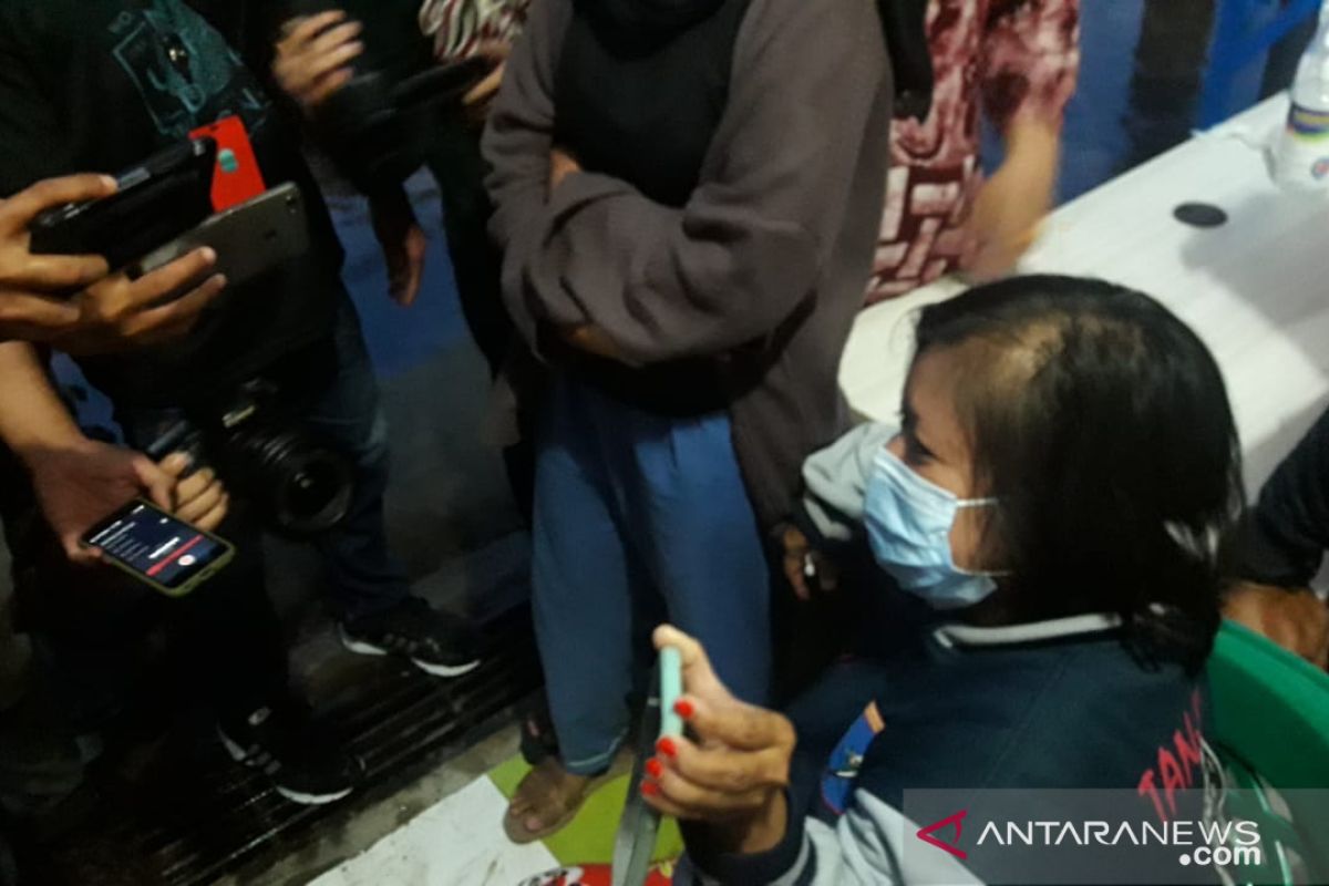 Lena syok anaknya korban jatuhnya pesawat Sriwijaya-Air