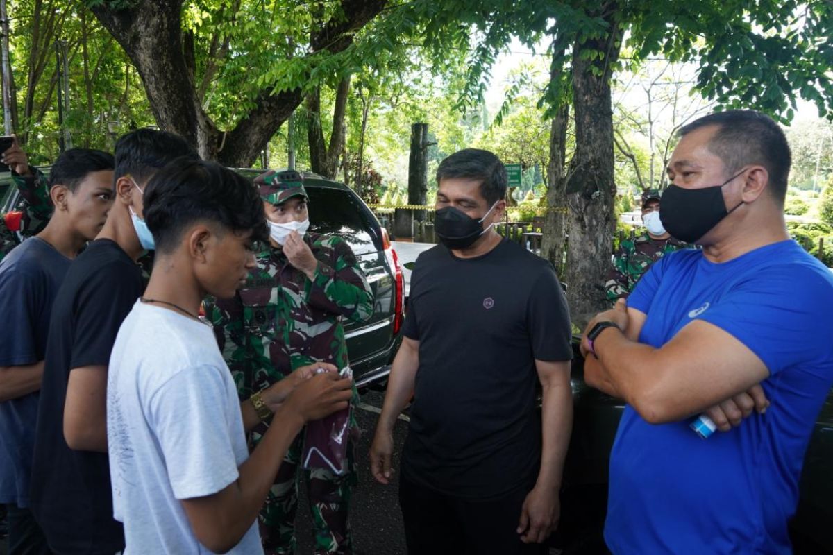 Pangdam Udayana tegur pelanggar protokol kesehatan di hari pertama PPKM