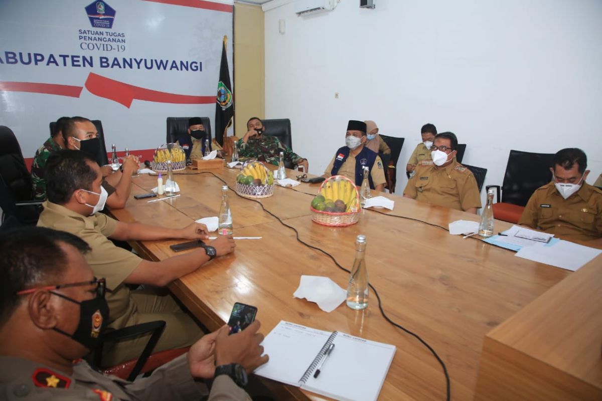 Satgas Banyuwangi rumuskan kebijakan pengendalian penularan COVID-19