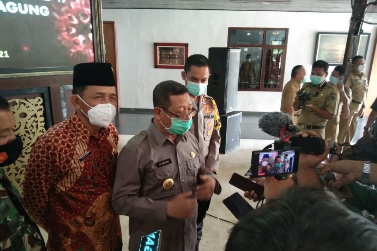 Pemkab Tulungagung perpanjang penerapan jam malam