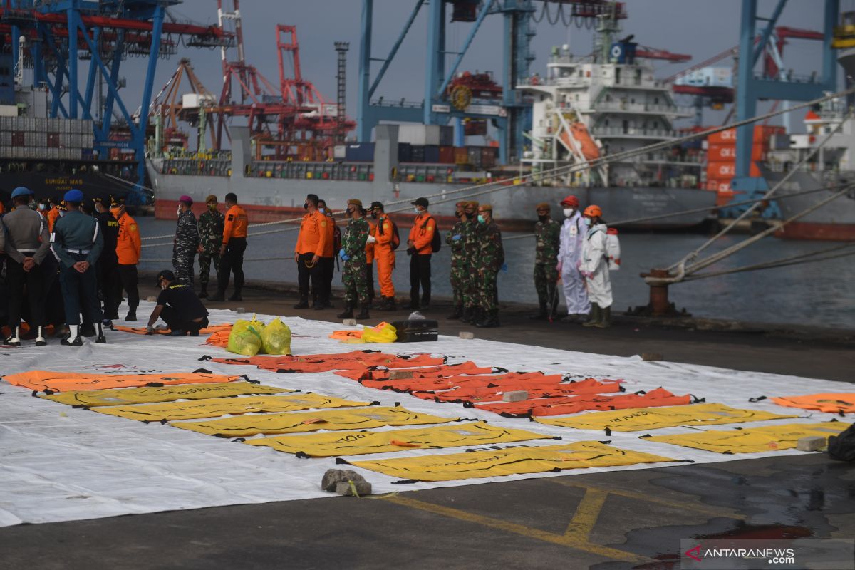 Total 74 kantong jenazah terkumpul saat evakuasi korban Sriwijaya Air