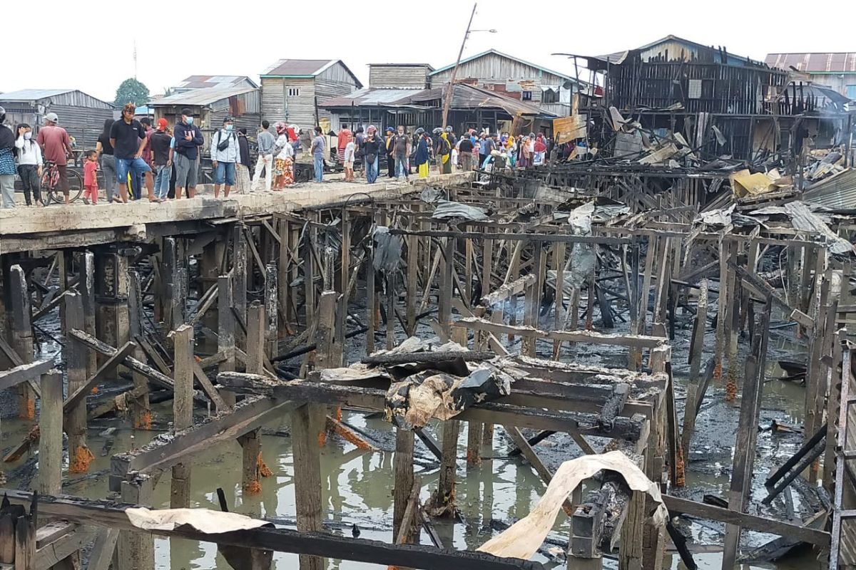 Bertengkar dengan istri  bakar rumah,  60 keluarga kehilangan tempat tinggal