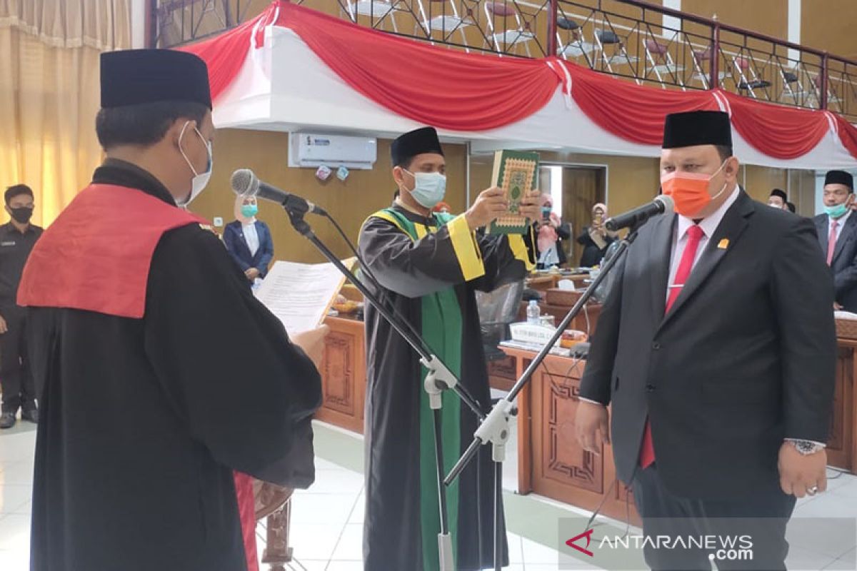 Tertunda setahun lebih, politisi PNA dilantik jadi Wakil Ketua DPRK Aceh Jaya