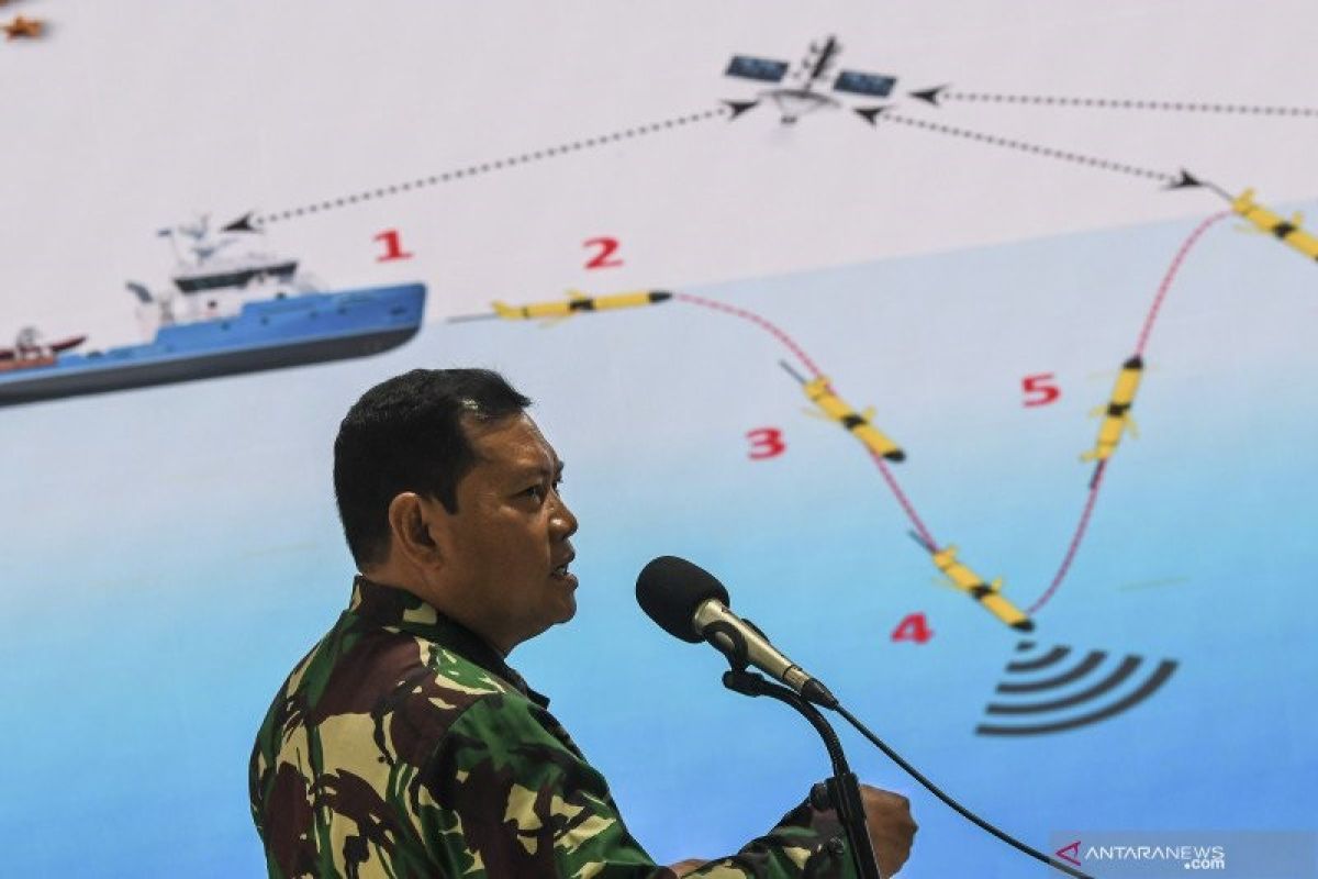 KSAL Laksamana TNI Yudo Margono beri motivasi kepada penyelam Sriwijaya Air