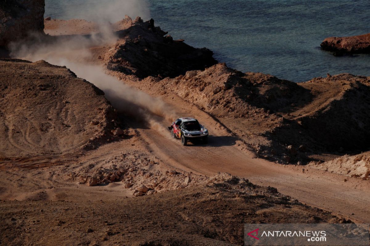 Ketenangan kunci Loeb hadapi  Reli Dakar 2022