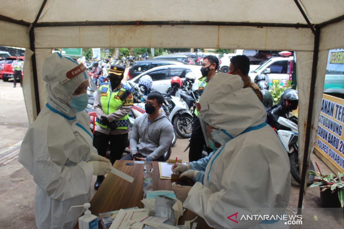 Ribuan nakes Kota Sukabumi siap jalani vaksinasi COVID-19 gelombang pertama