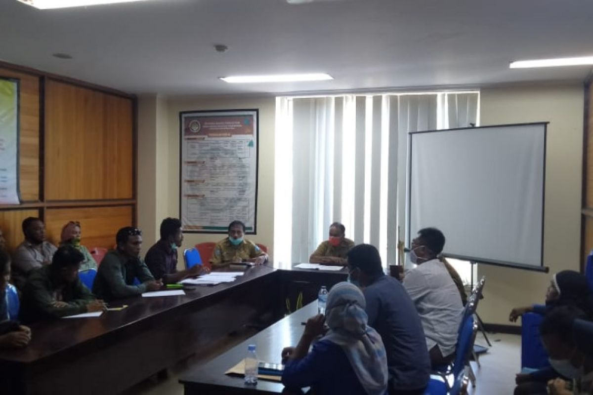 Disnakertran Maluku Utara mediasi karyawan dengan PT KSO