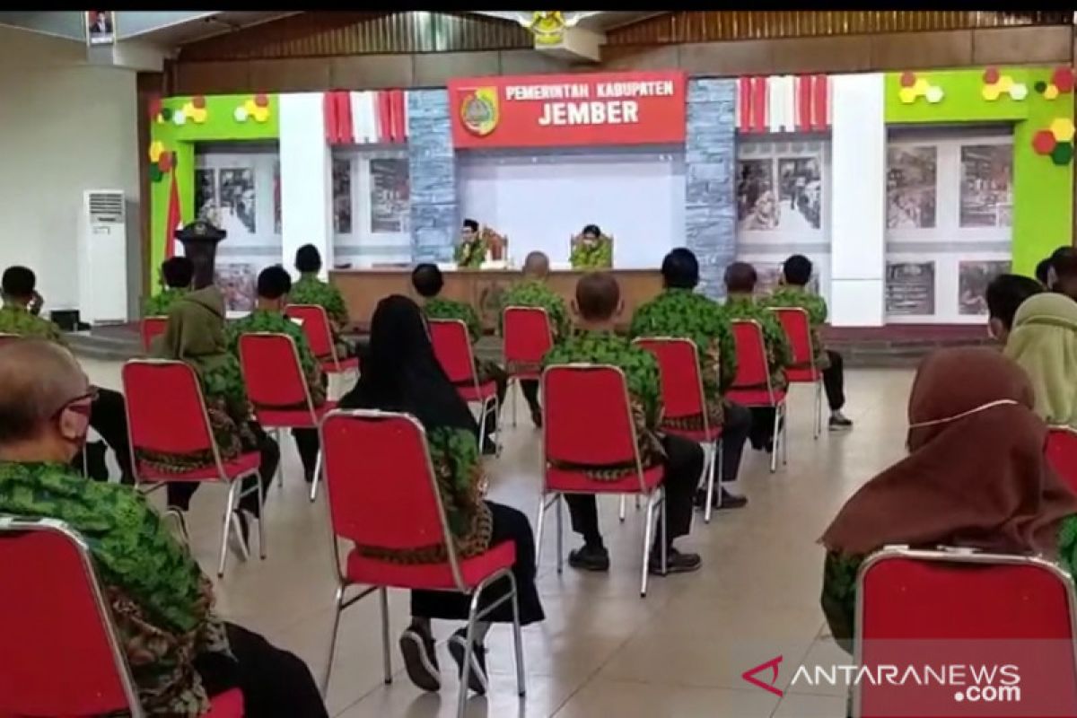 Wabup minta pemerintah pusat selesaikan kegaduhan birokrasi di Jember