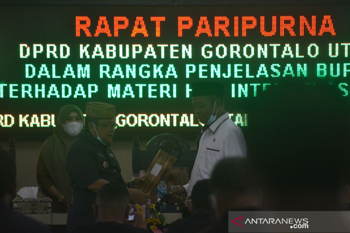 Bupati Gorontalo Utara penuhi interpelasi DPRD