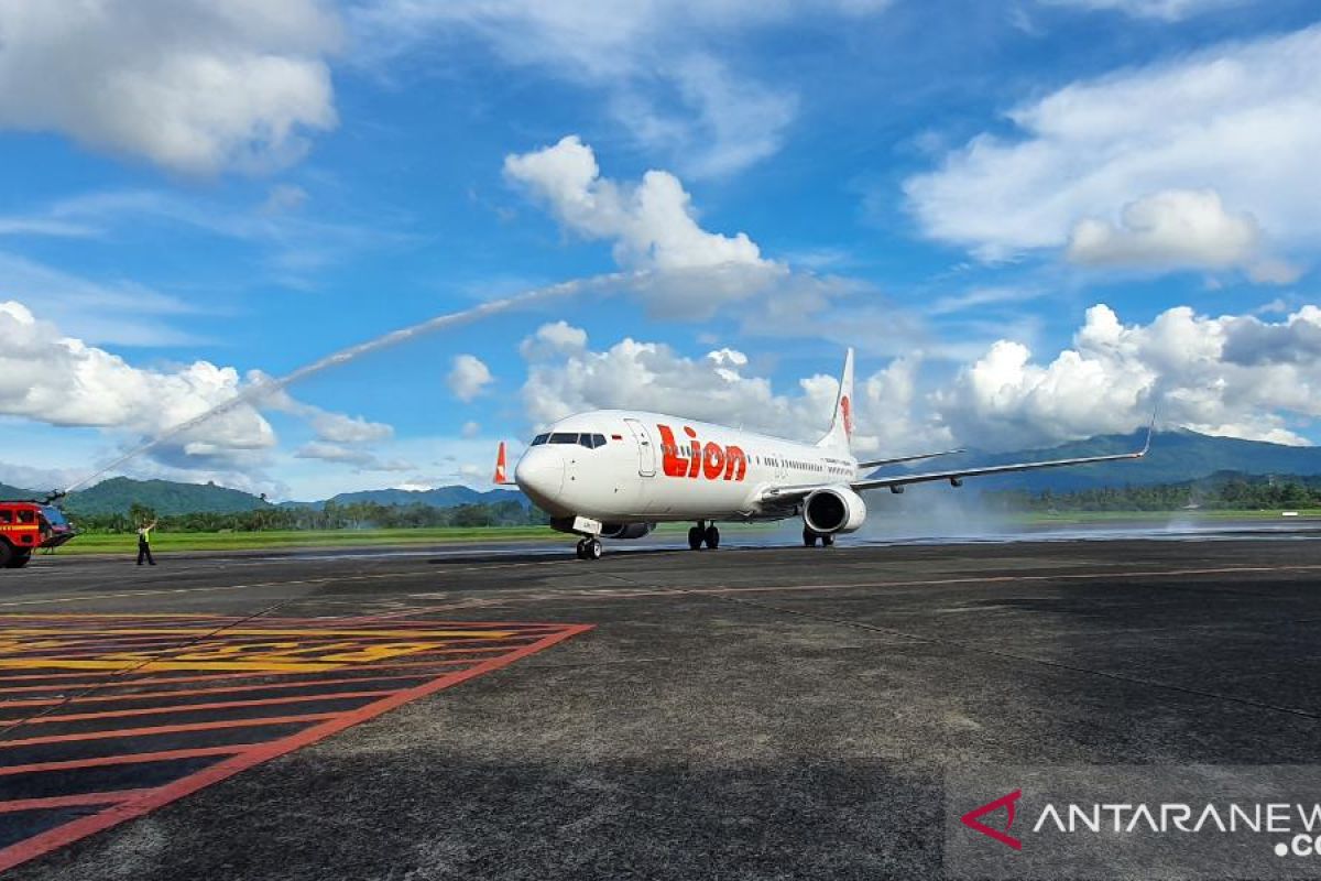 Akhir tahun, penumpang angkutan udara di Sulut naik