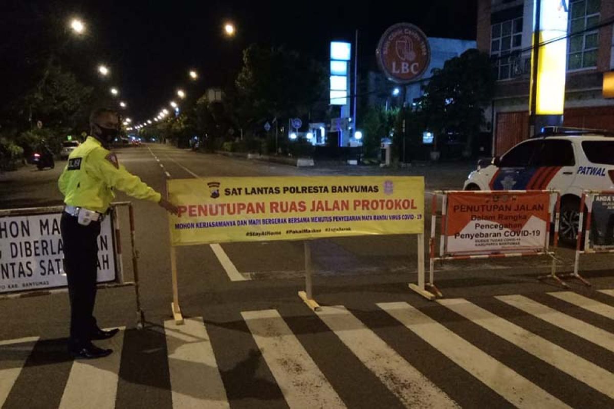 Sejumlah jalan protokol Purwokerto selama PPKM ditutup