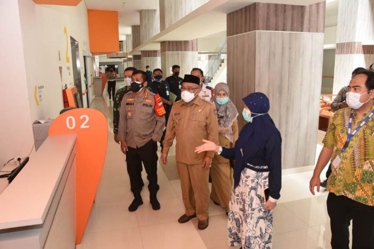 Wali Kota Depok tinjau persiapan pelaksanaan vaksinasi COVID-19 di RSUI