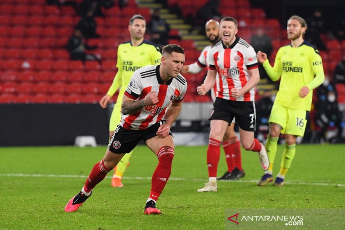 Penalti Billy Sharp mengunci kemenangan perdana Sheffield United