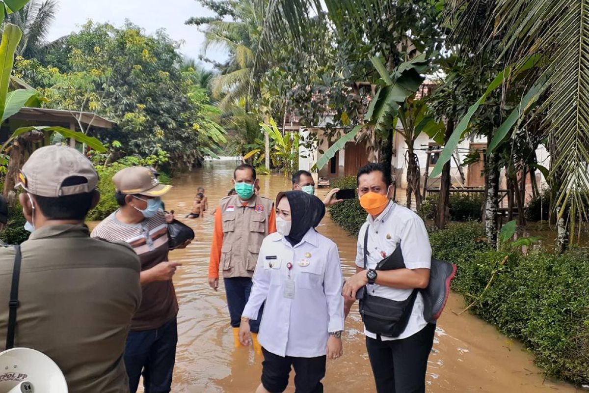 Dua desa di Purbalingga terendam banjir, puluhan warga mengungsi