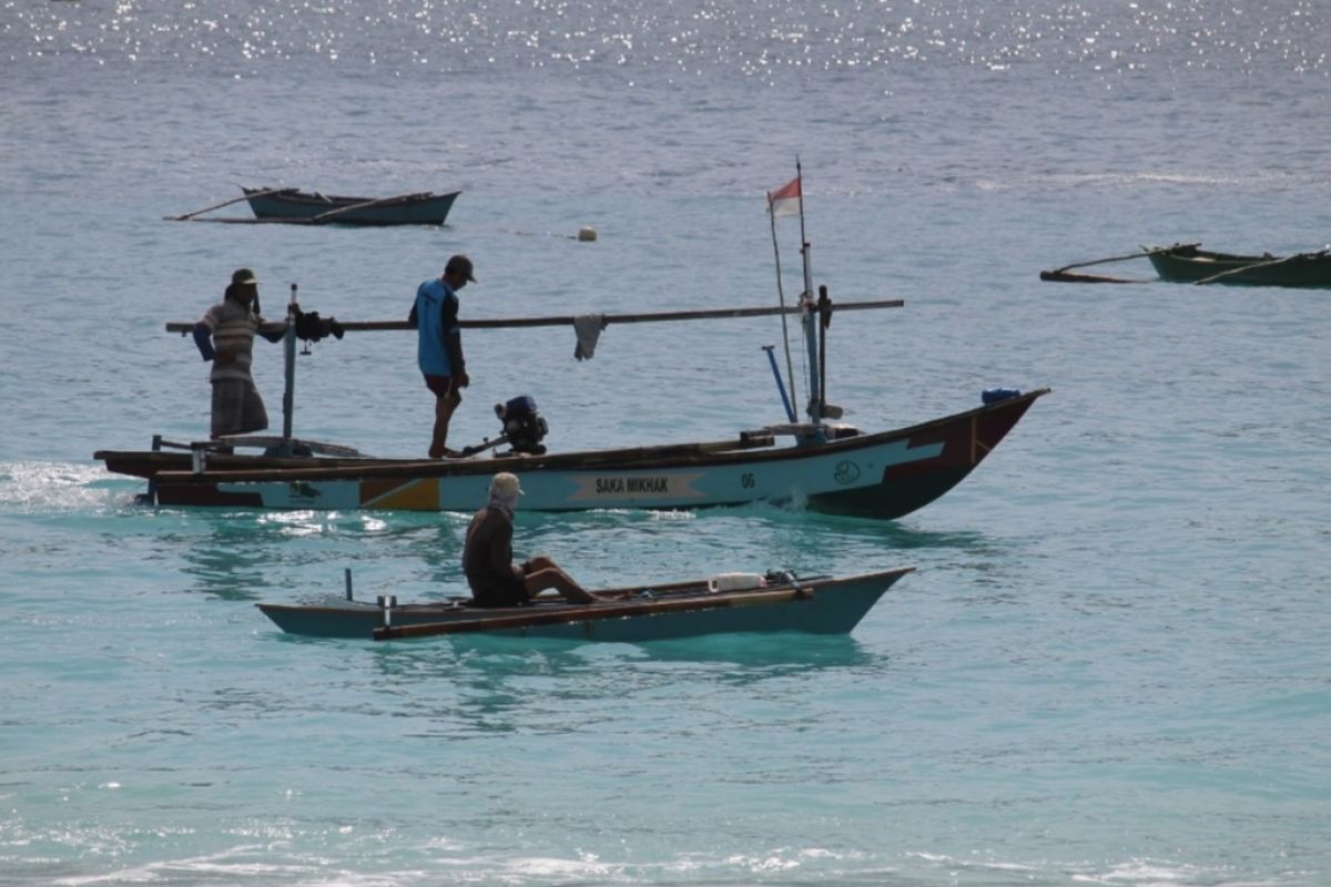 HNSI Lampung imbau nelayan waspada gelombang tinggi