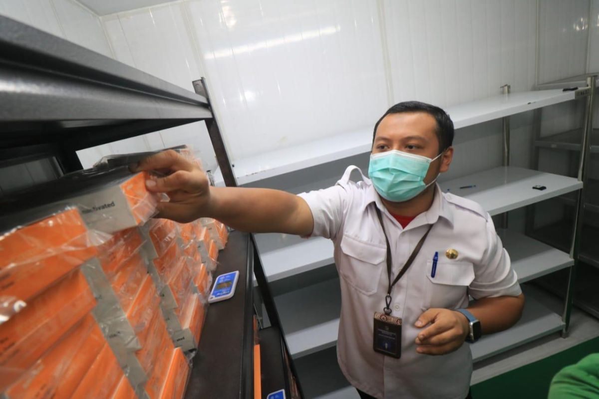 Sekitar 1,95 juta warga Surabaya masuk daftar penerima vaksin COVID-19