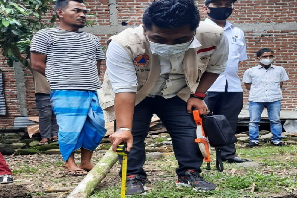 Warga Aceh mulai mengungsi akibat terjadinya pergeseran tanah